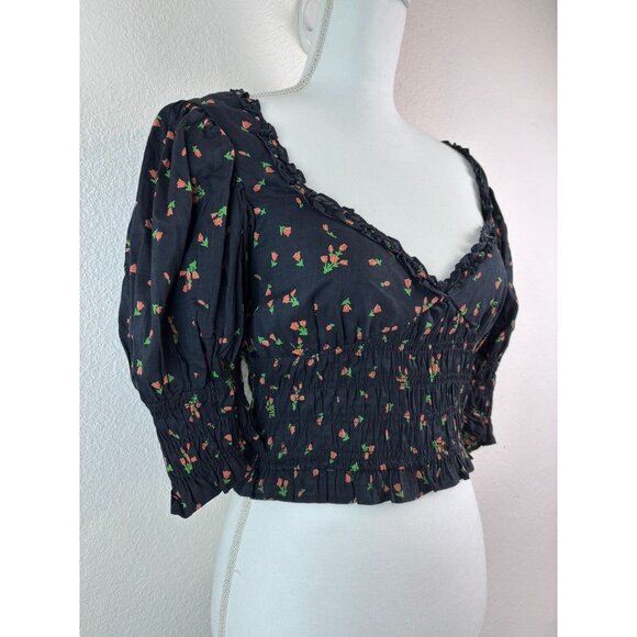 Urban Outfitters women's medium black smocked puff sleeve crop top‎ blouse - Picture 3 of 9